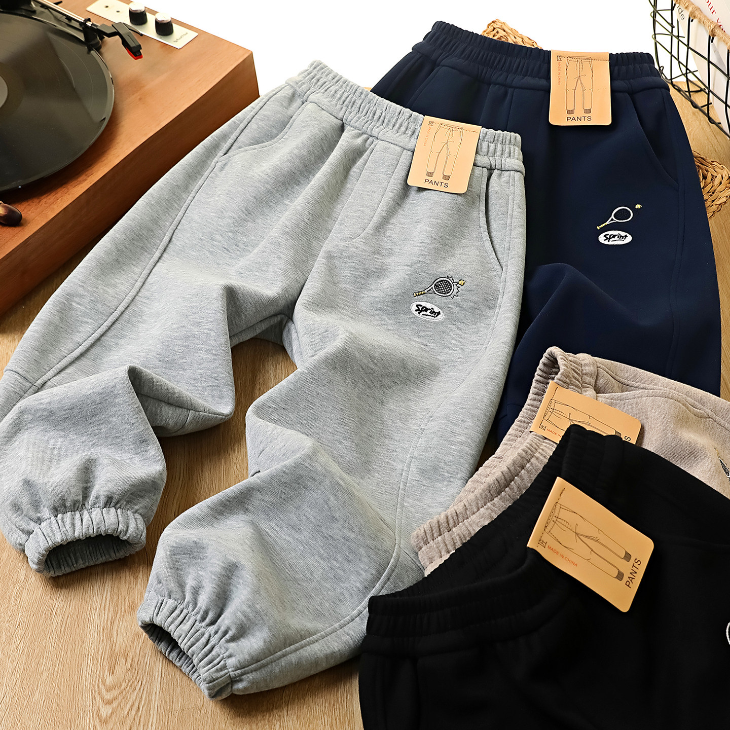 男童裤子春秋2026新款洋气儿童针织卫裤运动裤中大童时髦休闲长裤