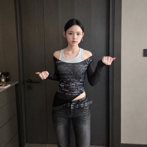 辣妹风假黑露肩显瘦长袖T恤