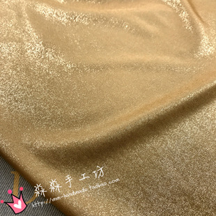 春夏电光布料 金黄色闪点烫金柔软弹力金属色面料 泳装包臀裙面料