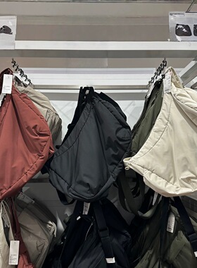 实体店同款出品春新款单肩包手提包蓬松挎包中性斜挎包男女481663