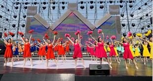 第十一届小荷风采灿烂的日子同款舞蹈演出服儿童农村留守娃表演服