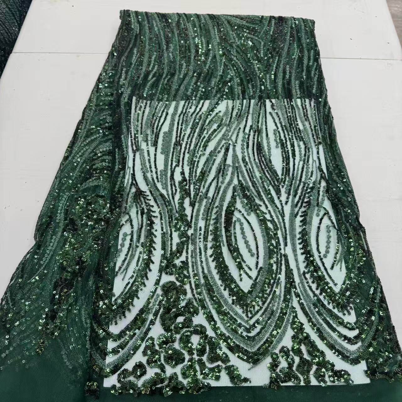 新款热销线条风复合丝线亮片刺绣面料婚纱礼服设计师布料工厂直销