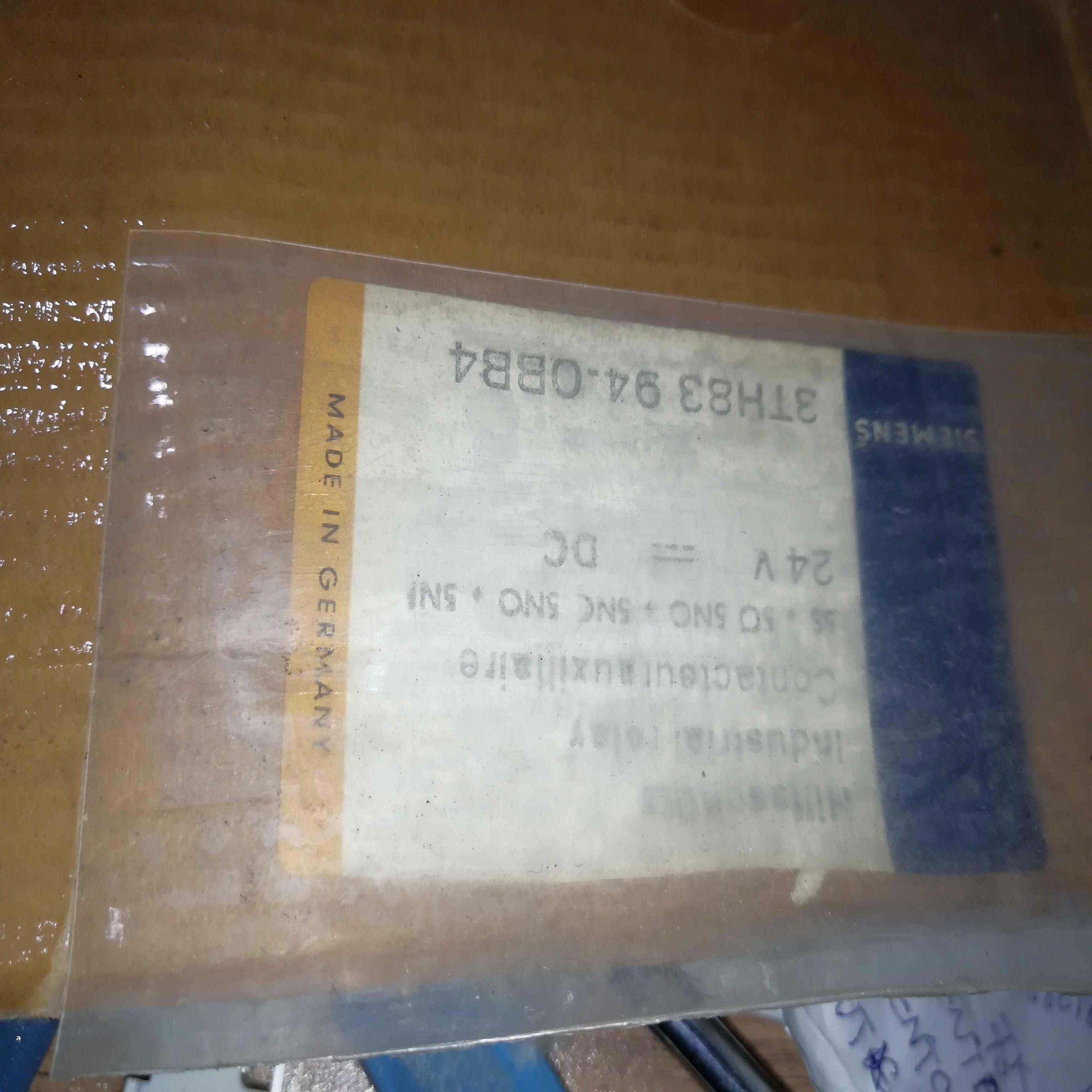 3TH8394-0B 3TH8394-OB DC24V DC110V DC220V 0BB4