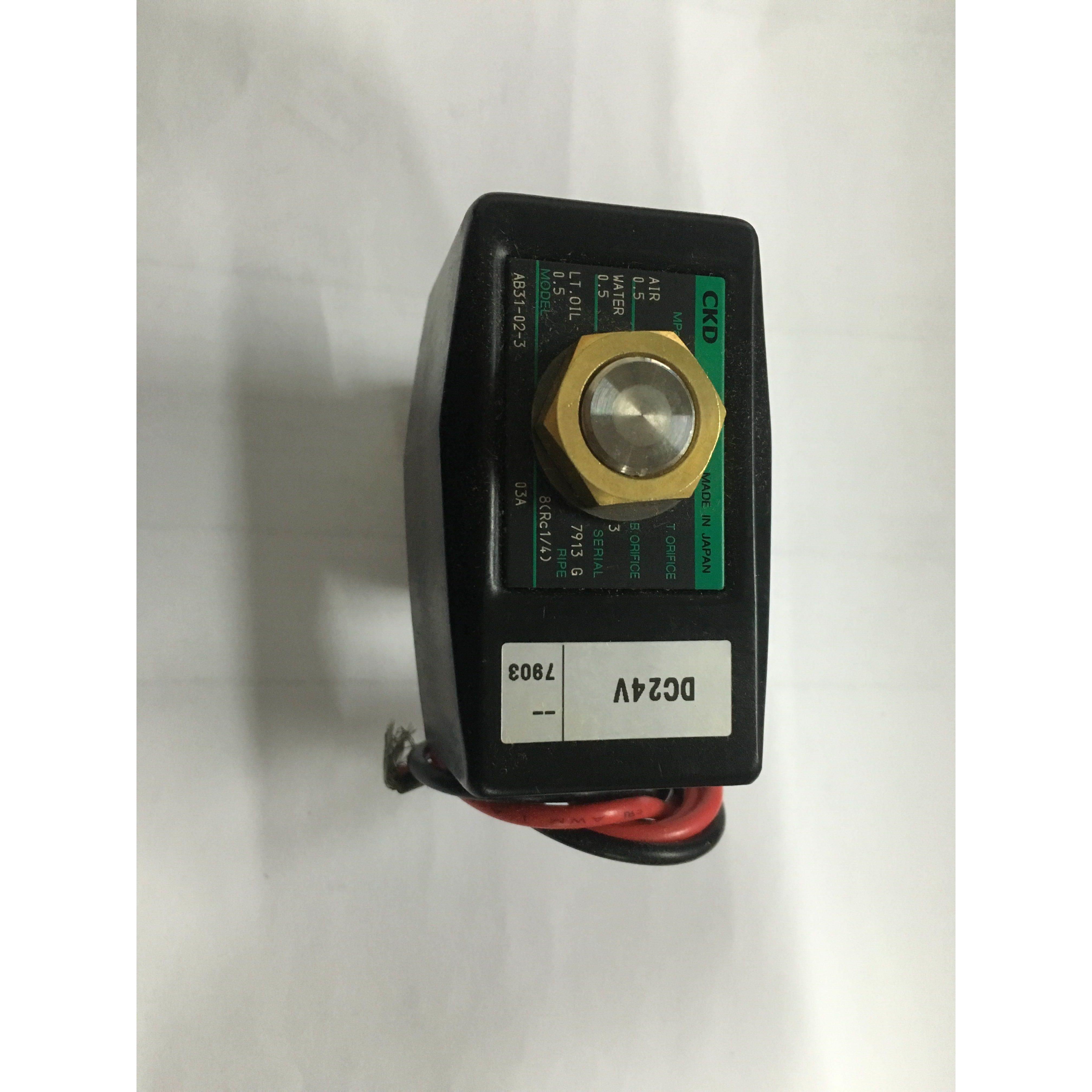 现货CKD电磁阀AB31-02-3-03A/F3A/M3A原装DC24V/AC110当天发货议