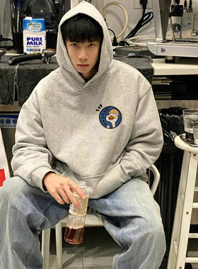 浅灰色连帽卫衣秋冬季潮牌卡通印花套头衫美式重磅潮流百搭外套男