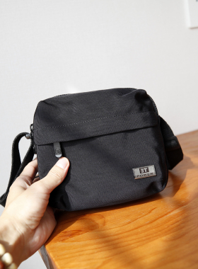 3T男女士斜挎包小方包单肩轻便多功能手机包运动挎包竖款背包斜挎