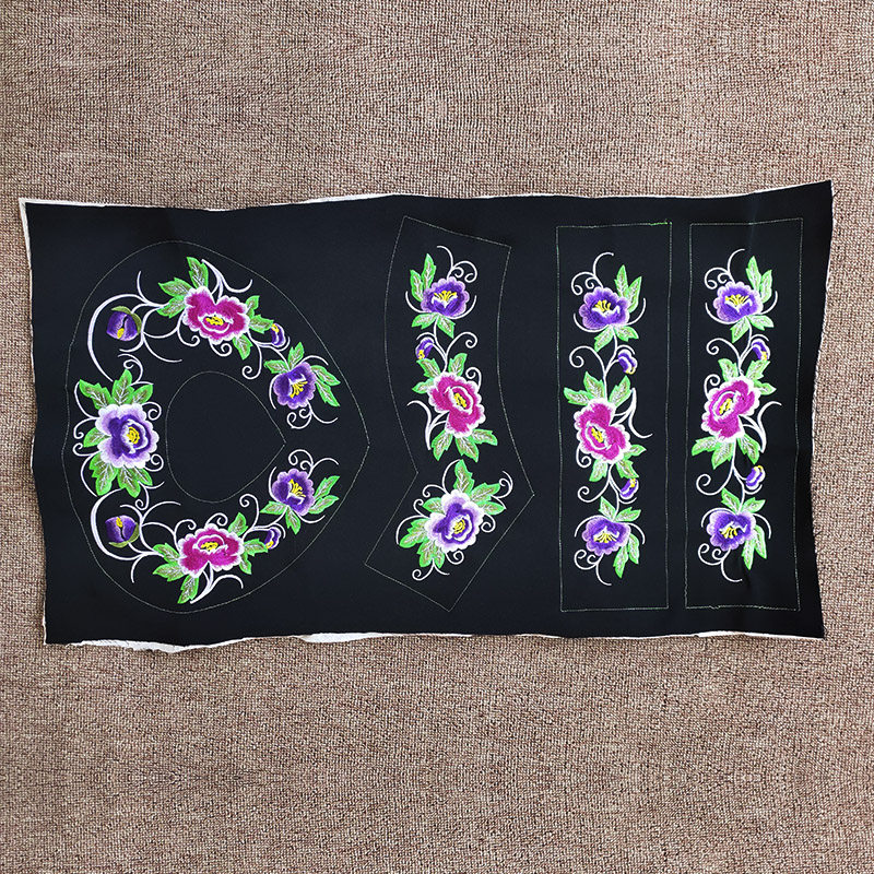 贵州成品机绣布依服饰花边布料民族平针刺绣花布贴托肩领装饰女装