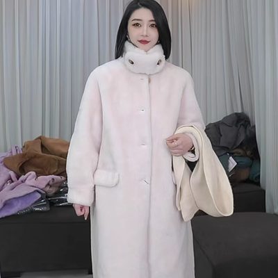 简约大气两口袋羊羔毛外套大衣