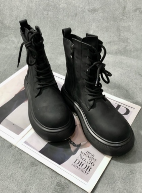 慧慧来自星星女装店 803536新款秋冬时尚百搭韩版马丁靴