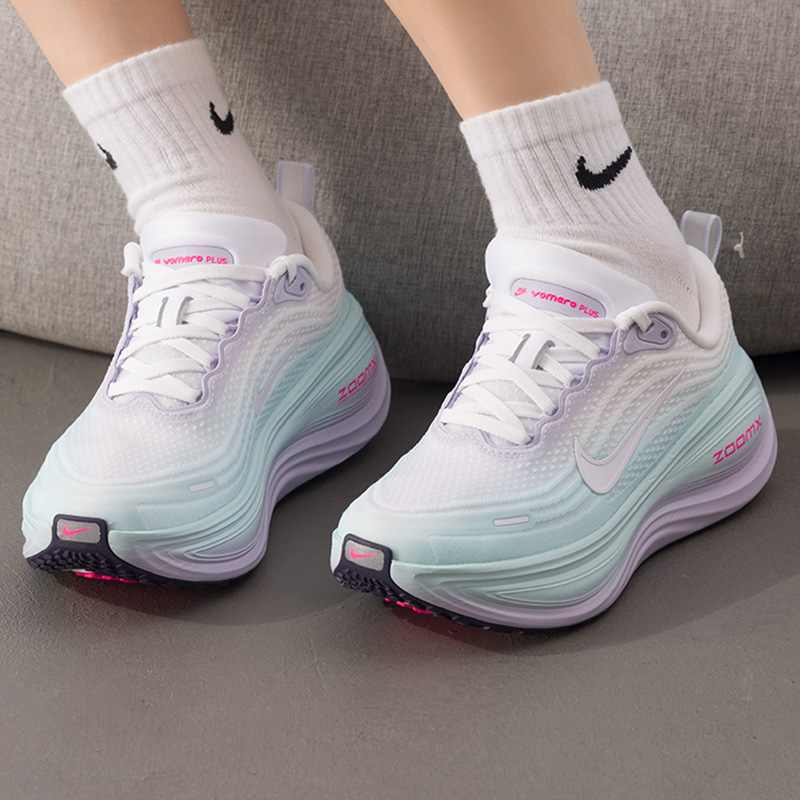 耐克女鞋2025新款冬季运动鞋VOMERO PLUS健身训练缓震透气跑步鞋