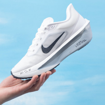 NIKE耐克男鞋2025冬季新款ZOOM FLY 6运动训练跑步鞋FN8454-104