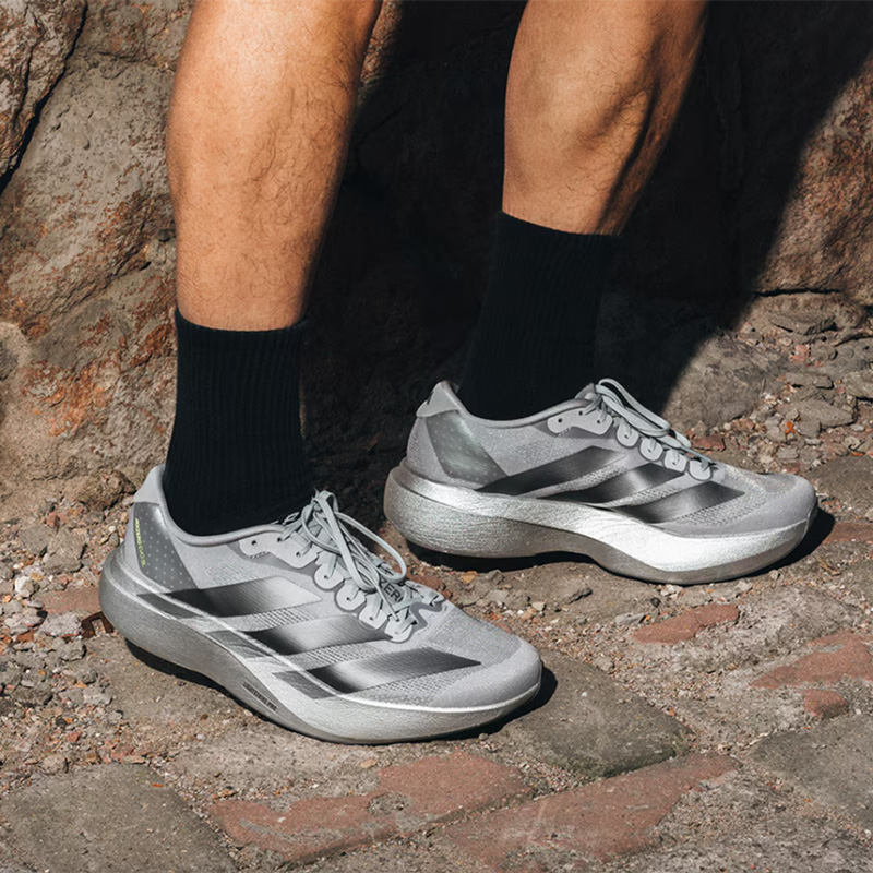 阿迪达斯男鞋25冬季新款减震透气运动鞋马拉松跑步鞋男鞋JR3419