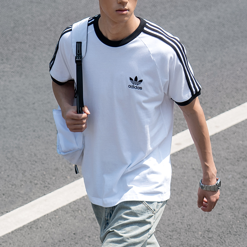 阿迪达斯三叶草短袖男子夏季新款三条纹运动服宽松透气T恤KB2460
