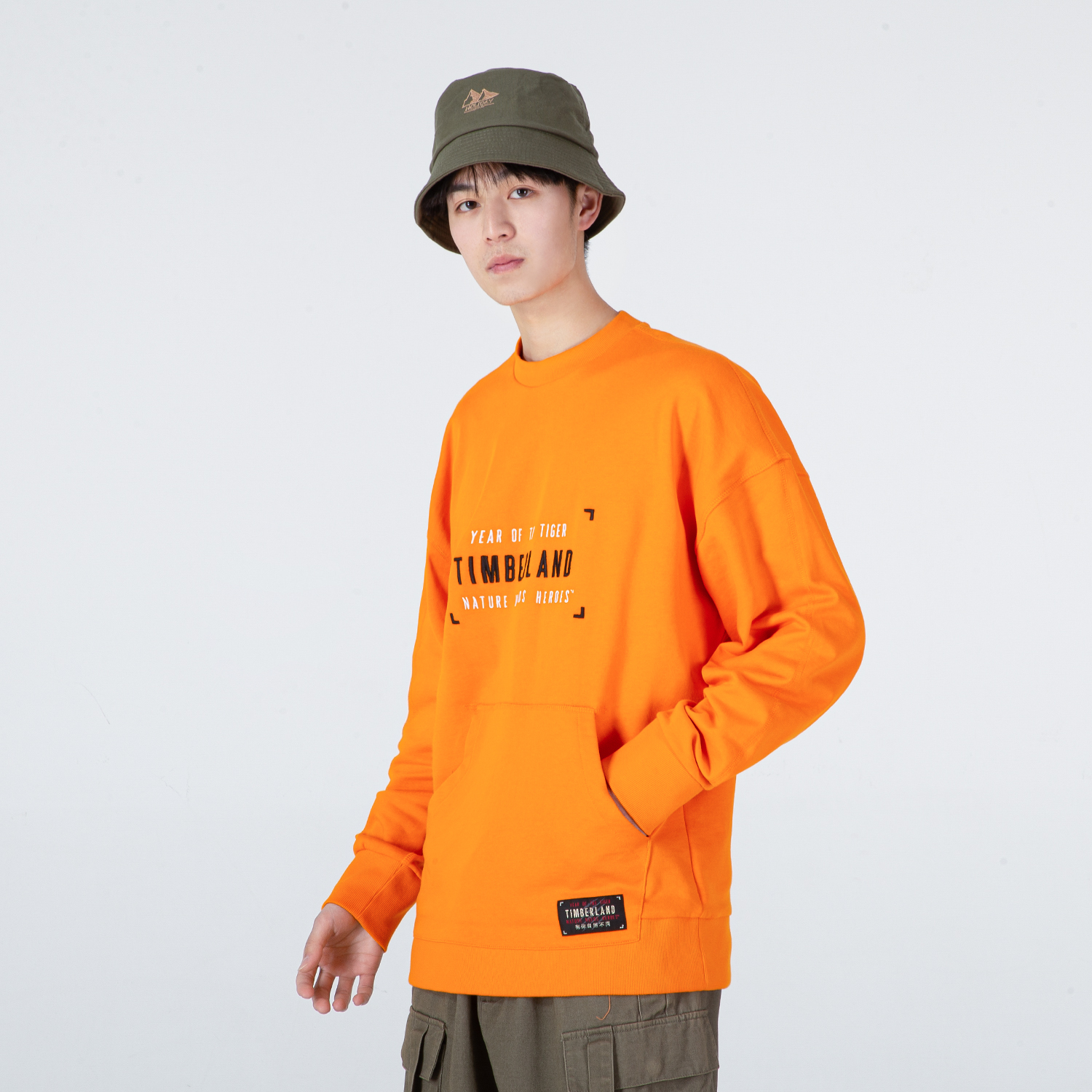 Timberland添柏岚橙色宽松卫衣男装圆领休闲套头衫户外运动服上衣