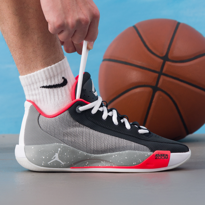 耐克男鞋2025冬季新款JORDAN LUKA .77 PF运动鞋实战休闲鞋篮球鞋