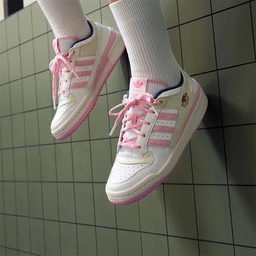 幸运叶子丨阿迪达斯三叶草粉色板鞋女鞋迪士尼联名运动鞋休闲鞋子