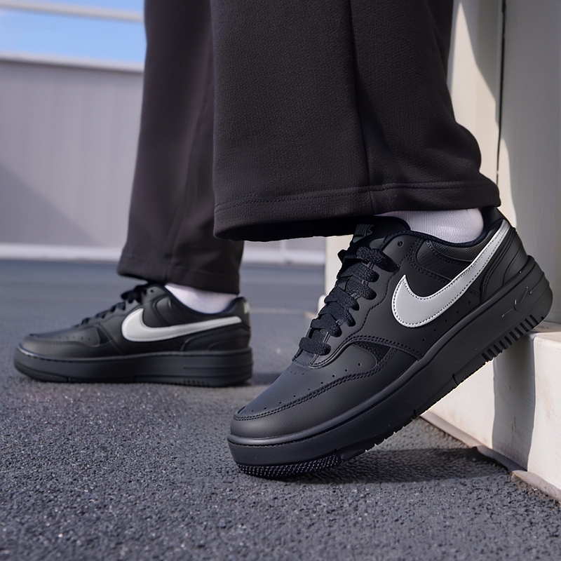 WMNS NIKE GAMMA FORCE