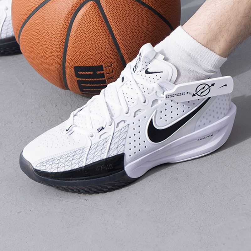 耐克男鞋AirZoomG.T.Cut3