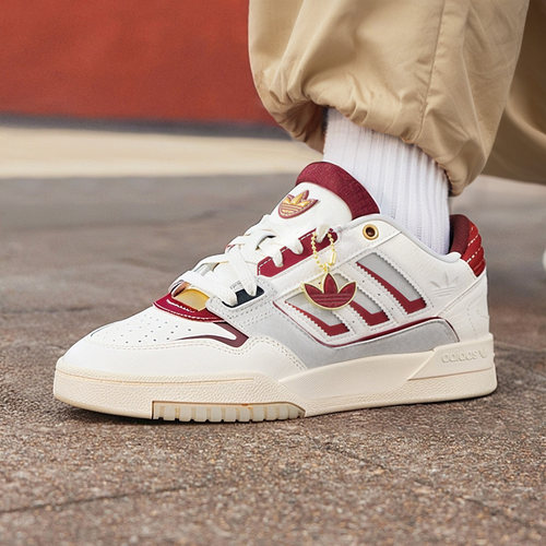 阿迪达斯三叶草低帮复古板鞋