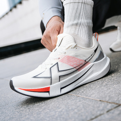 特步两千公里5代夏季新款耐磨跑步鞋男体测减震跑步鞋2000公里5代