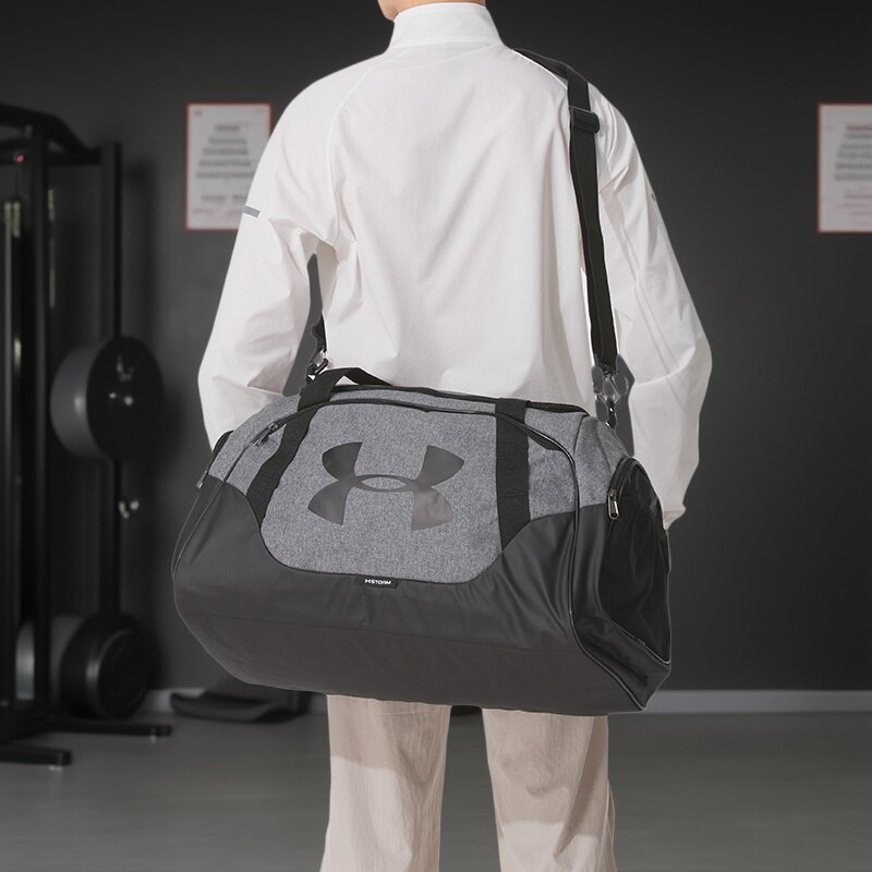 UA安德玛男包女包夏季新款收纳行李包健身包运动包单肩斜挎包拎包