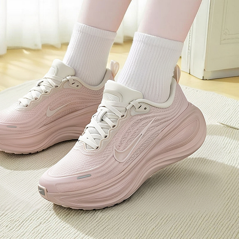 Nike耐克女鞋25冬季新款VOMERO PLUS跑步鞋ZOOM X缓震厚底跑步鞋