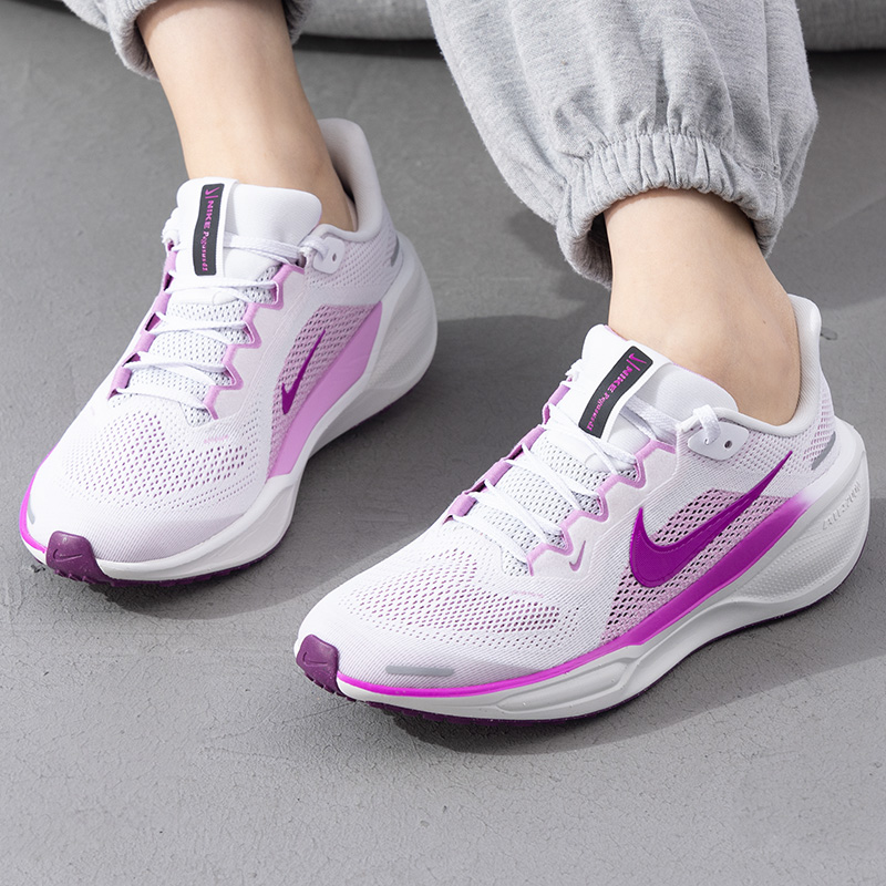 耐克NIKE女鞋夏季新款运动鞋健身训练透气休闲鞋轻便网面缓震跑鞋