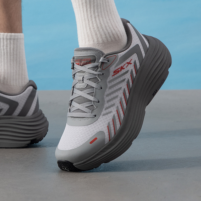 斯凯奇男鞋MAX CUSHIONING ENDEAVOUR 男士网面透气减震跑步鞋