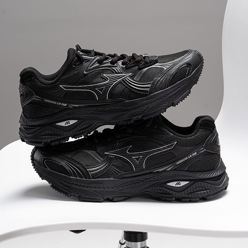 Mizuno美津浓男鞋女鞋冬季新款缓震运动鞋黑武士复古跑步鞋LG 10S