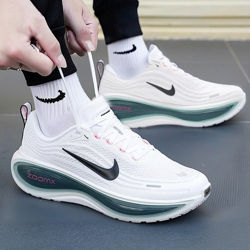 幸运叶子丨Nike耐克官方男鞋VOMERO PLUS软弹透气缓震运动跑步鞋