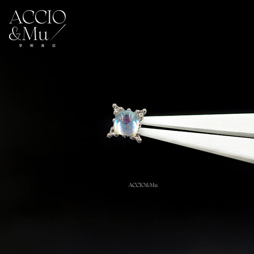 ACCIO&Mu钛合金蓝色月光石方形魔镜耳钉0.9内牙医用耳骨钉耳屏钉