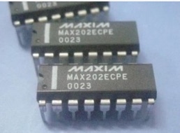 MAX202ECPE 15kVESD保护+ 5V RS-232收发器全新原装进口