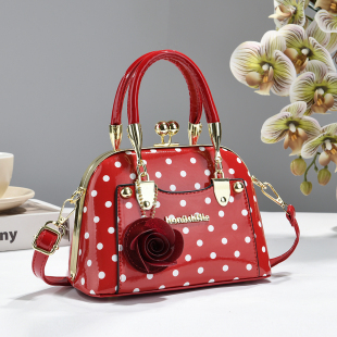 时尚亮面漆皮波点贝壳包女红色花朵装饰手提斜挎包轻奢女包手提包