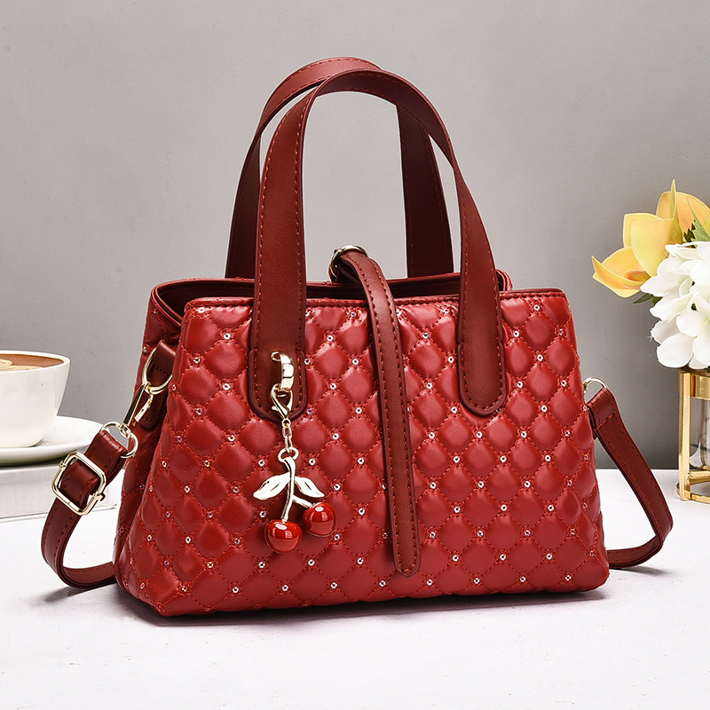 红色菱格纹女包高级质感手提斜挎包水钻装饰小众女包休闲简约风