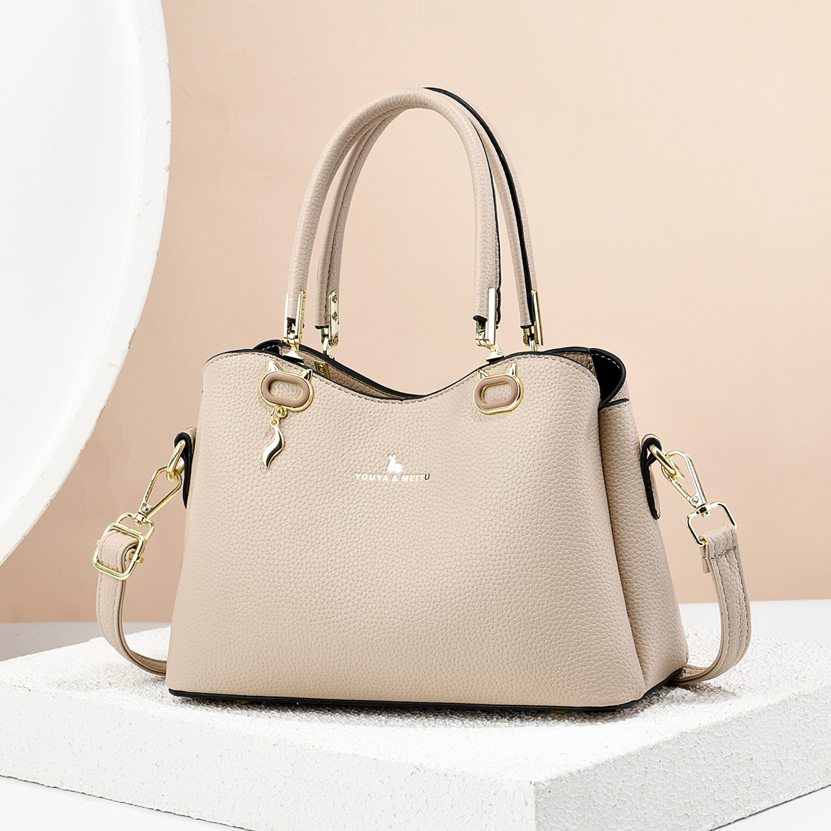 新款女包手提包斜挎包百搭简约大气通勤包女士单肩包2026年春季