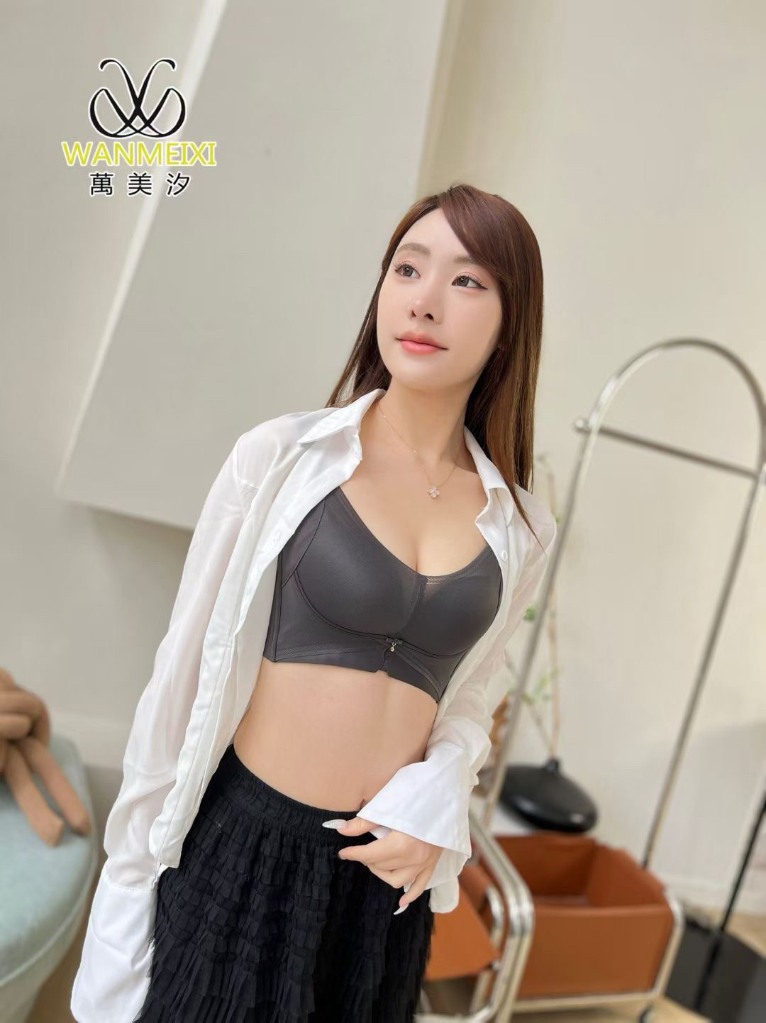万美汐83072B轻塑蜜桃3D立体聚拢无痕小胸显大收副乳防下垂文胸图片