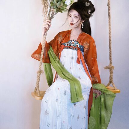 新款汉服女4.5米摆印花唐制汉服夏季薄款上衣一片式齐胸破裙日常