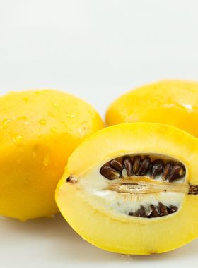 25年闻香木瓜新鲜 车载香熏室内除味新鲜香木瓜泡酒 中药材香木瓜