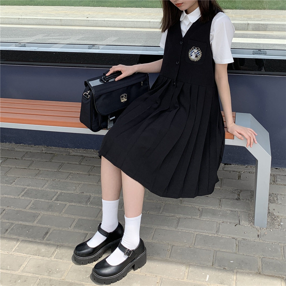兔子刺绣徽章jk制服背心学院风