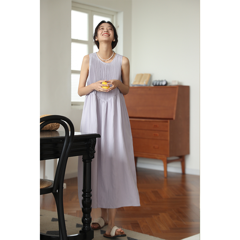猫酱紫法式无袖高级感连衣裙