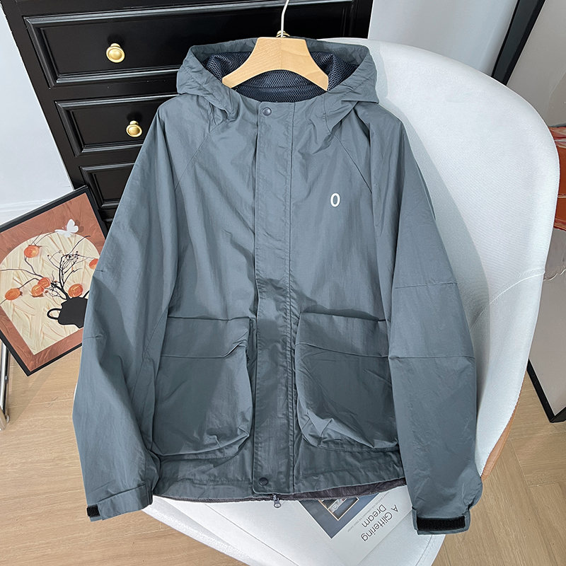 情侣款秋户外防泼水轻量连帽外套
