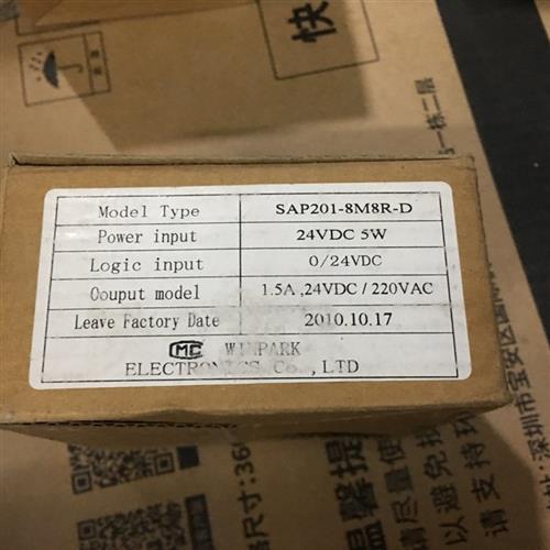 SAP201-8M8R-D 库存原包装 温控模块 现货 实物拍摄 欢迎询价