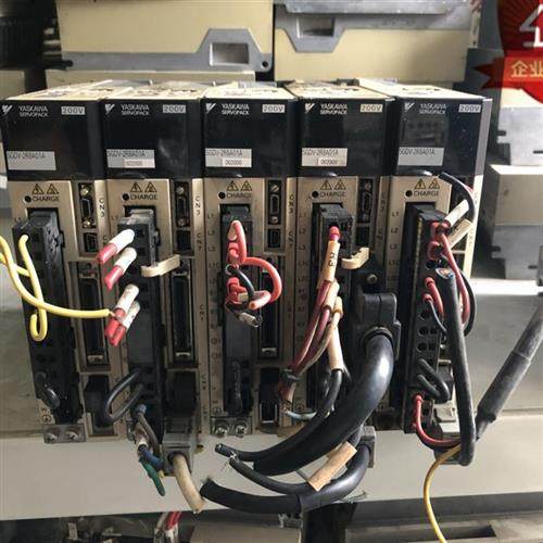 SGDV-2R8A01A SGDV-2R8A01B 现货 400W 详情询问客服