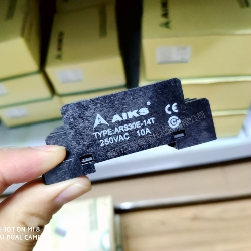 AIKS爱克斯继电器插座ARS30E-14T