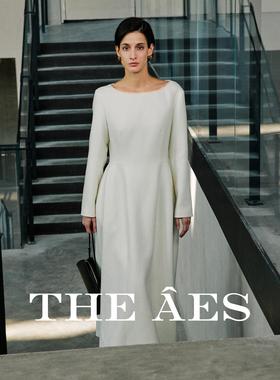 安上THE AES圣洁清朗 古典光影立裁工艺 ROW羊毛显瘦珍藏连衣裙