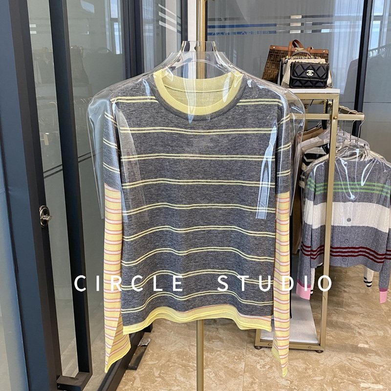 青春活力 设计感时髦撞色袖假两件长袖女圆领条纹羊毛针织衫女T恤