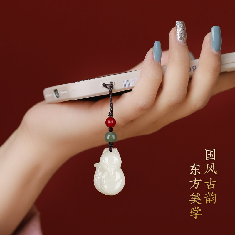 现货和田玉狐狸吊坠女款天然新疆玉九尾狐玉坠项T链小众玉佩高档