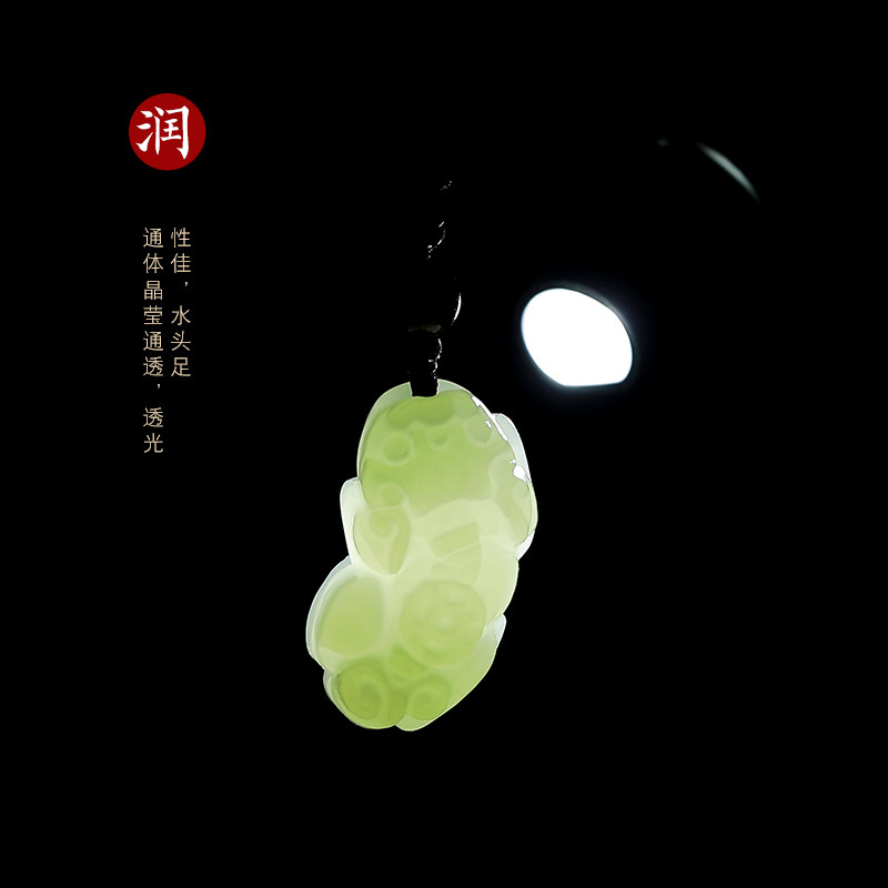 新品和田玉貔貅吊坠天然新疆玉小貔恘玉坠项链女小众玉佩高档玉石