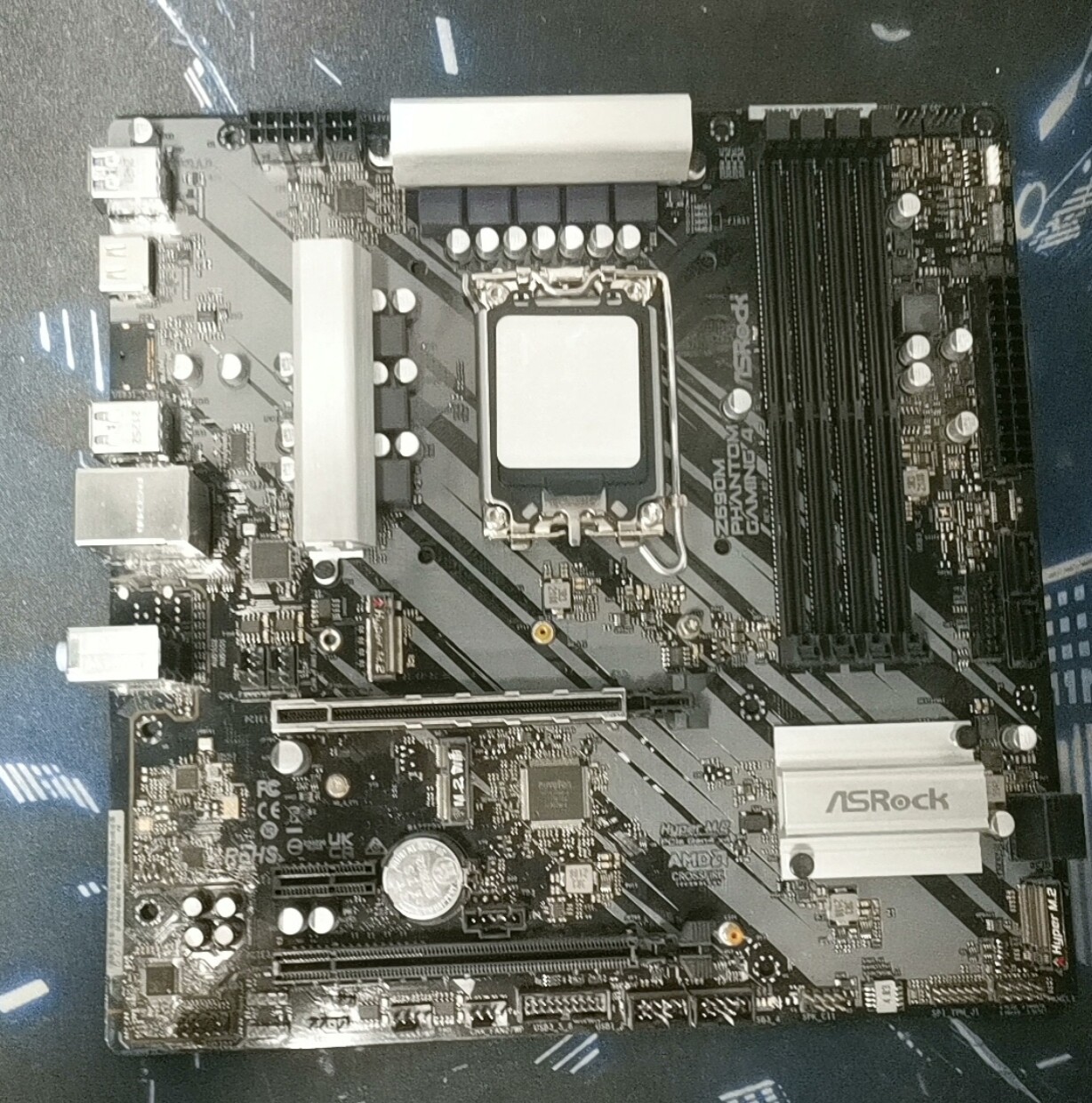 华擎Z690M Phantom Gaming 4幻影电竞主板1700支持12/13/14代cpu图片