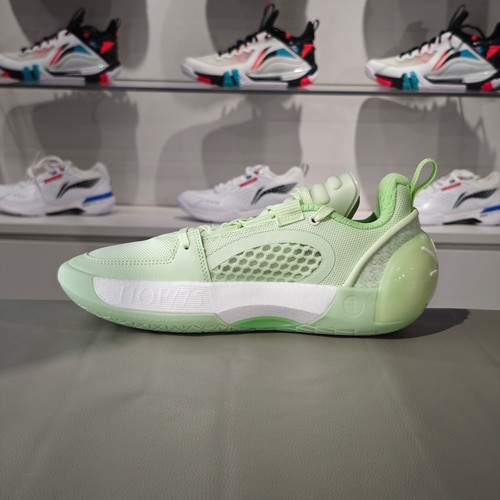 李宁男子高回弹低帮篮球鞋